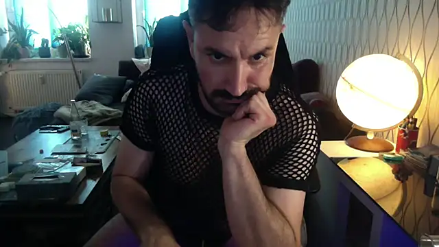 Snapshot of tomz0819 chatting on 19, 6, 2026 tomz0819 online show from 19, 6, 2026