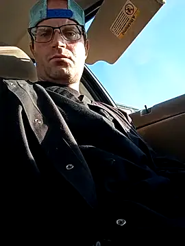 Snapshot of crazycam619 chatting on 11, 11, 2025 crazycam619 online show from 11, 11, 2025