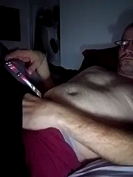 Snapshot of crazycam619 chatting on 24, 11, 2025 crazycam619 online show from 24, 11, 2025