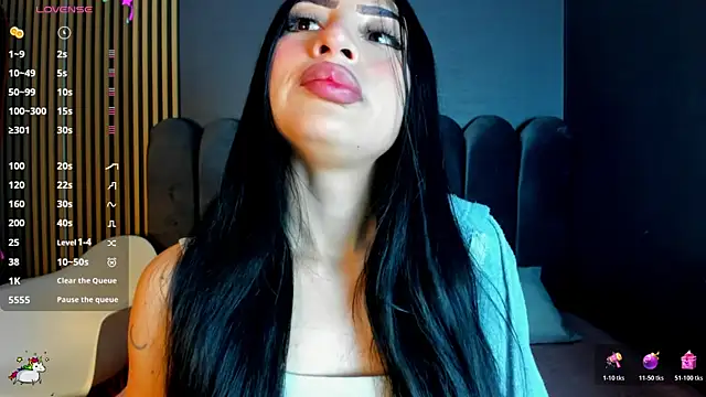 Nicolette ks  online show from 5, 2, 2026