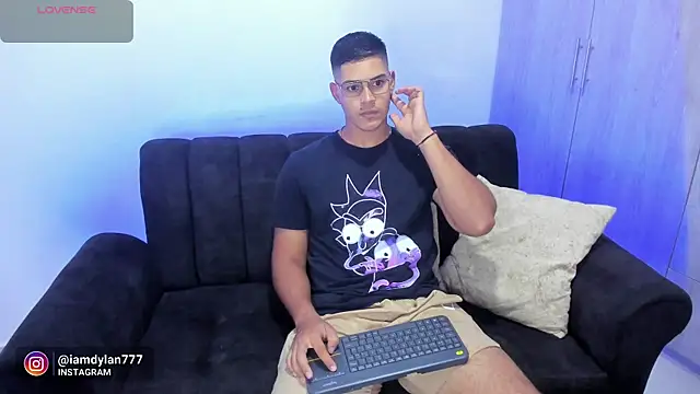 Iamdylan777 online show from 28, 1, 2025