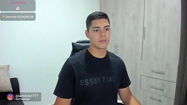 Iamdylan777 online show from 8, 2, 2025