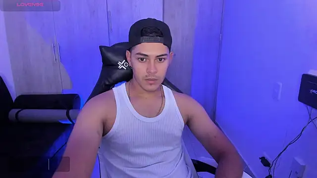 Iamdylan777 online show from 17, 2, 2025