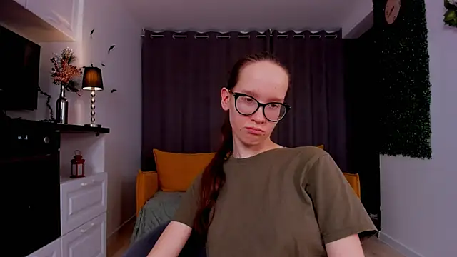 Snapshot of BettyBrowni chatting on 7, 3, 2025 BettyBrowni online show from 7, 3, 2025