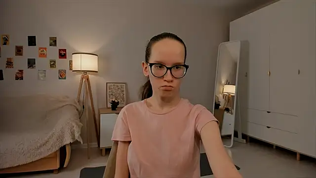 Snapshot of BettyBrowni chatting on 15, 3, 2025 BettyBrowni online show from 15, 3, 2025