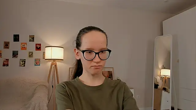 Snapshot of BettyBrowni chatting on 20, 3, 2025 BettyBrowni online show from 20, 3, 2025