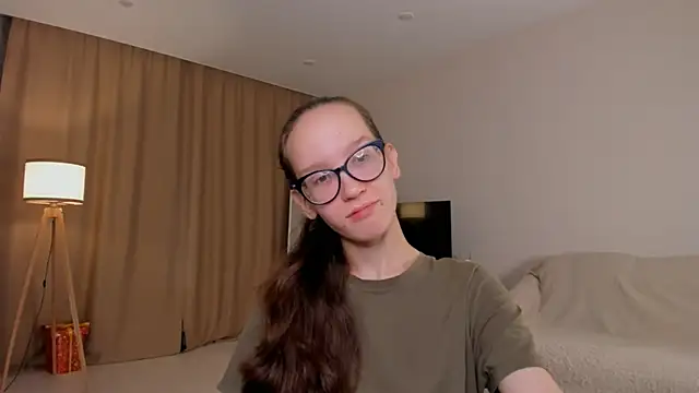 Snapshot of BettyBrowni chatting on 1, 10, 2025 BettyBrowni online show from 1, 10, 2025