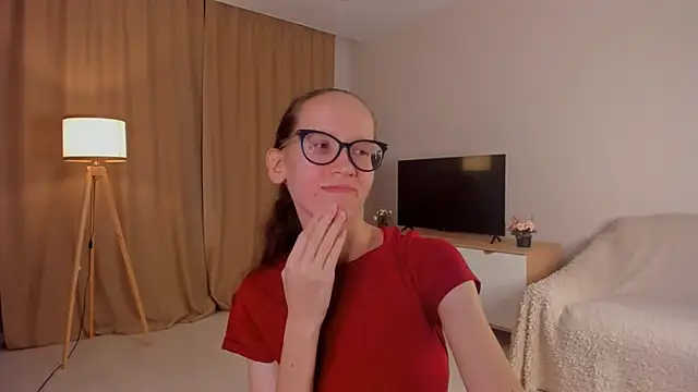 Snapshot of BettyBrowni chatting on 22, 10, 2025 BettyBrowni online show from 22, 10, 2025