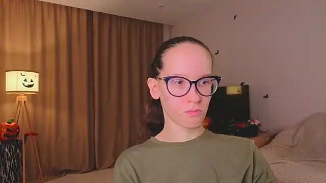 Snapshot of BettyBrowni chatting on 18, 11, 2025 BettyBrowni online show from 18, 11, 2025