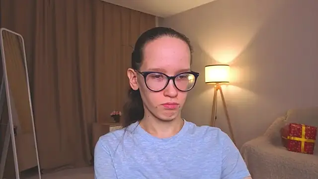 Snapshot of BettyBrowni chatting on 22, 12, 2025 BettyBrowni online show from 22, 12, 2025