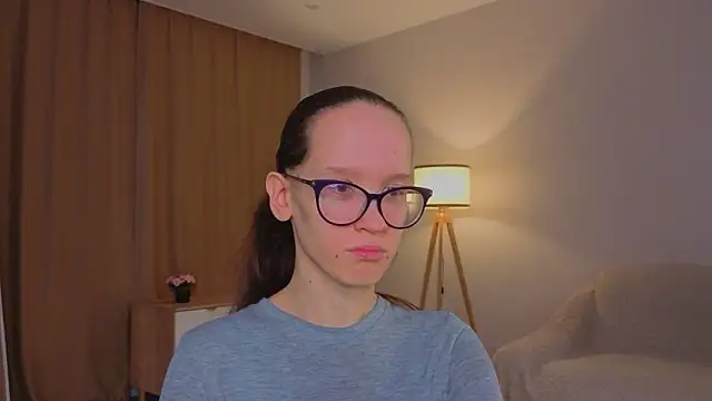 Snapshot of BettyBrowni chatting on 5, 3, 2026 BettyBrowni online show from 5, 3, 2026