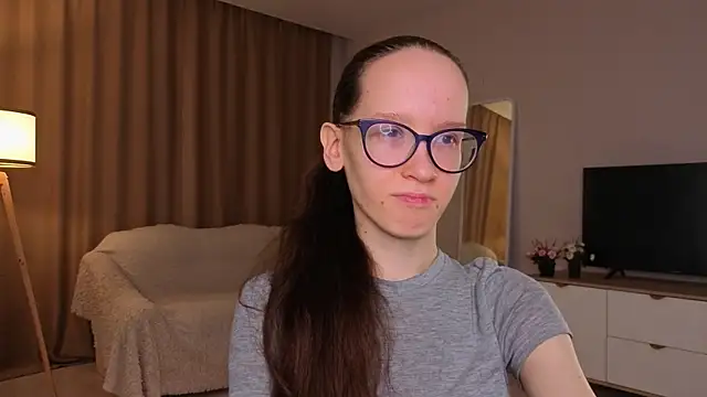 Snapshot of BettyBrowni chatting on 9, 4, 2026 BettyBrowni online show from 9, 4, 2026