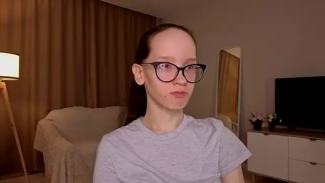 Snapshot of BettyBrowni chatting on 14, 4, 2026 BettyBrowni online show from 14, 4, 2026