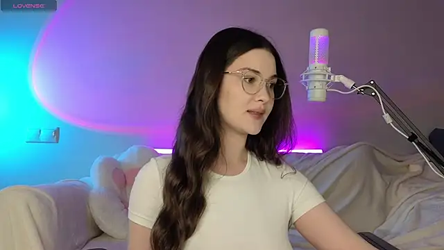 AokiAnna online show from 7, 10, 2025