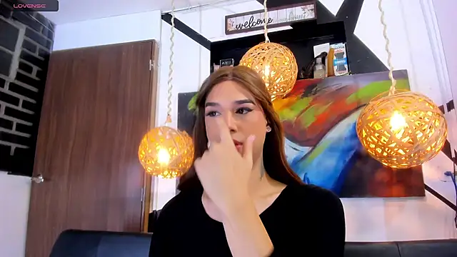 victoria aleia  online show from 13, 11, 2025