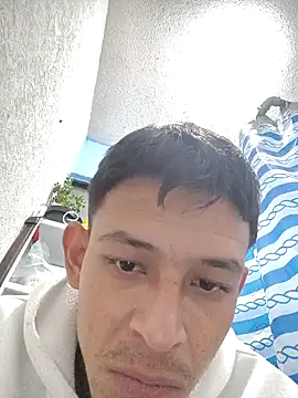 Snapshot of Leonul chatting on 12, 1, 2025 Leonul online show from 12, 1, 2025