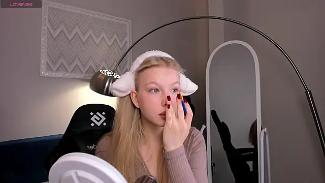 Sarra Cooper online show from 10, 12, 2024