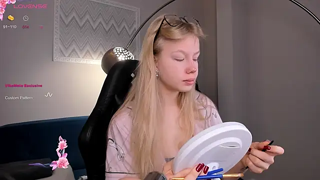 Sarra Cooper online show from 11, 12, 2024