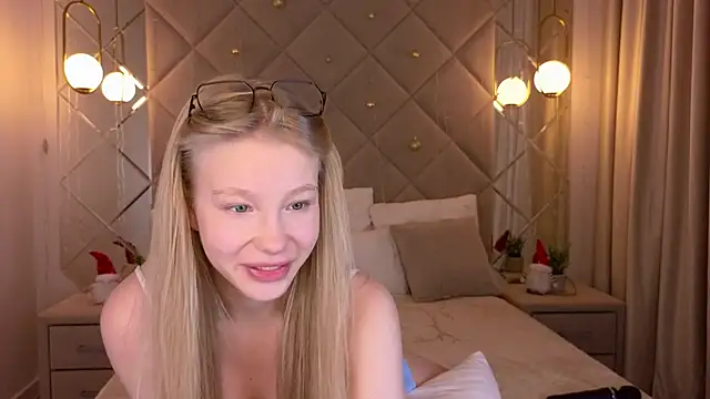 Sarra Cooper online show from 27, 12, 2024