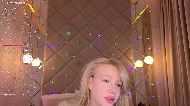 Sarra Cooper online show from 27, 12, 2024