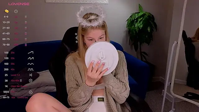 Sarra Cooper online show from 27, 1, 2025