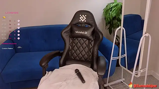 Sarra Cooper online show from 30, 1, 2025