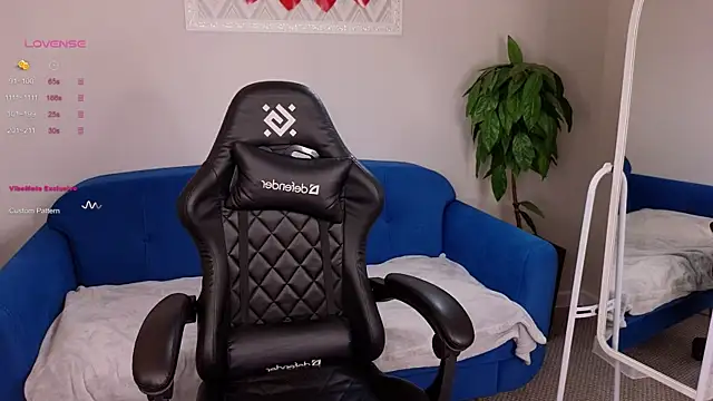 Sarra Cooper online show from 20, 2, 2025