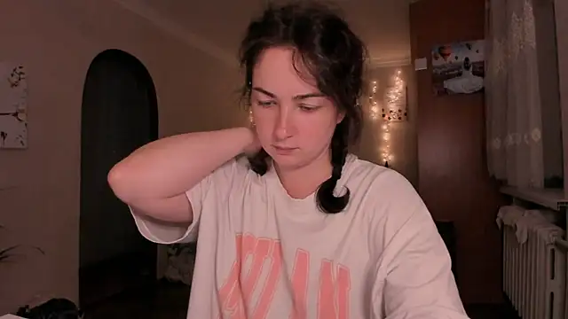Snapshot of cClandesTina chatting on 1, 7, 2026 cClandesTina online show from 1, 7, 2026