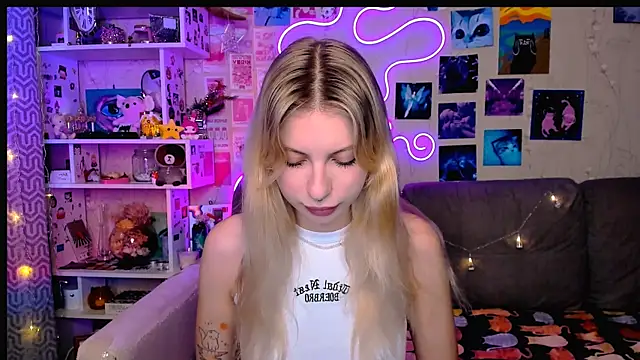 Maria Hunt online show from 21, 12, 2024