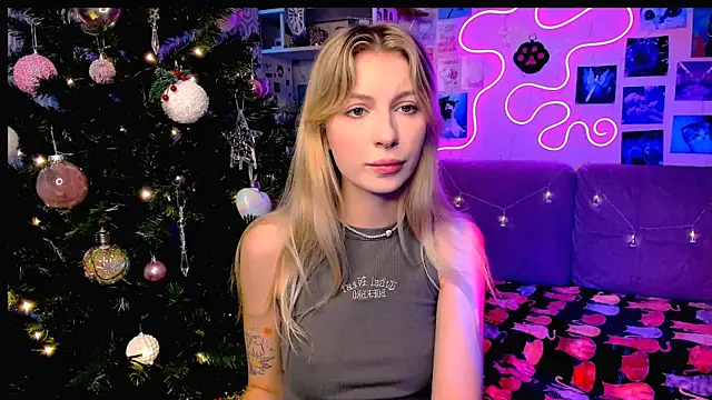 Maria Hunt online show from 24, 12, 2024