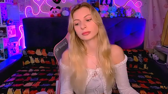 Maria Hunt online show from 19, 11, 2025