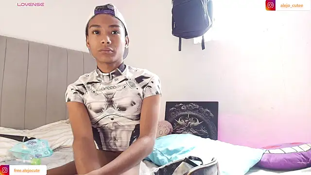 alejo cute online show from 15, 2, 2025