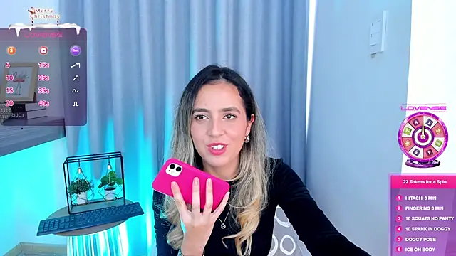 Lucyortiz  online show from 6, 12, 2024