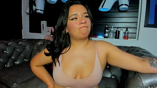 Amy hoy69 online show from 22, 11, 2025