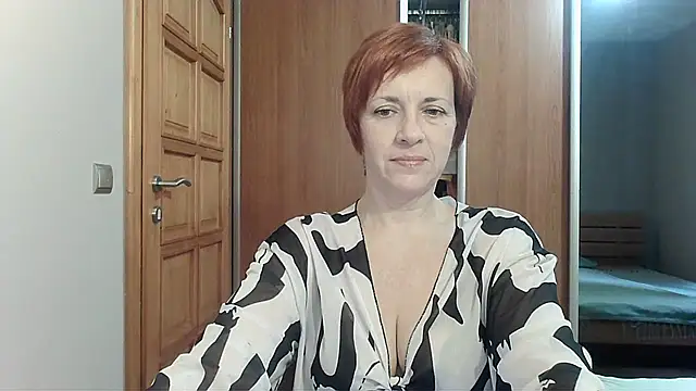 LoraLoraMay online show from 13, 4, 2026