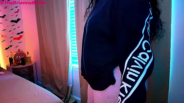 BriannaBrave online show from 15, 10, 2025