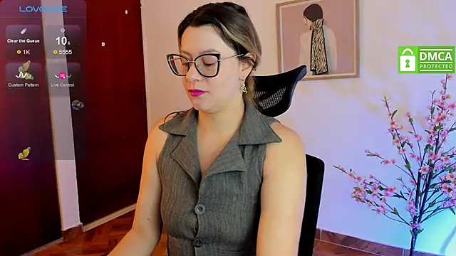 Chanelll Taylorr  online show from 24, 1, 2025