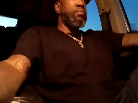 Snapshot of 3prettyboy3 chatting on 24, 10, 2025 3prettyboy3 online show from 24, 10, 2025