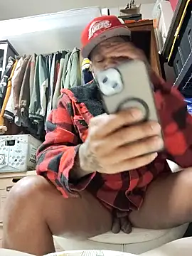 Snapshot of 3prettyboy3 chatting on 14, 11, 2025 3prettyboy3 online show from 14, 11, 2025