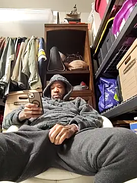 Snapshot of 3prettyboy3 chatting on 19, 11, 2025 3prettyboy3 online show from 19, 11, 2025