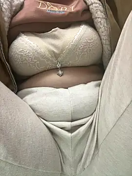 Milk Mom99 online show from 4, 11, 2025