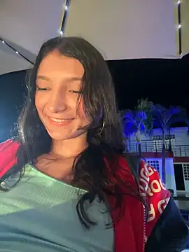 Snapshot of loly-yandere chatting on 23, 12, 2024 loly-yandere online show from 23, 12, 2024