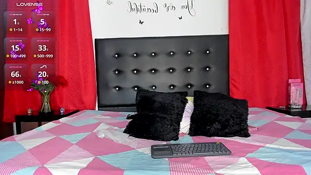 Snapshot of AmbarthSmiith2 chatting on 27, 1, 2025 AmbarthSmiith2 online show from 27, 1, 2025