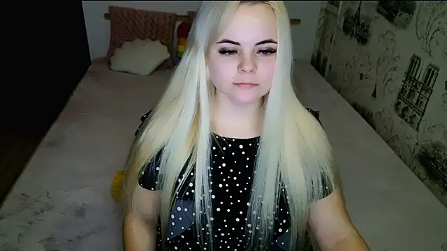 lovely-eyes online show from 4, 4, 2026