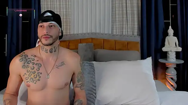 Snapshot of RickG_Oficial chatting on 1, 8, 2026 RickG Oficial online show from 1, 8, 2026