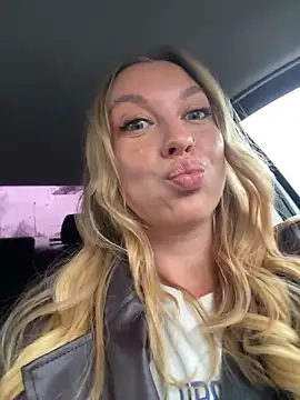 Sweet   Emily online show from 3, 11, 2025