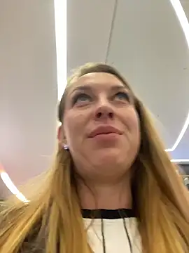 Sweet   Emily online show from 14, 12, 2025