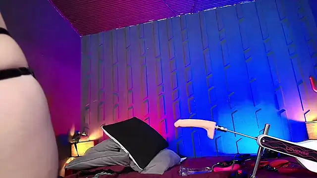 MorganaCrowley online show from 13, 3, 2025