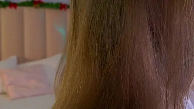 Eva Natsumi online show from 16, 12, 2024