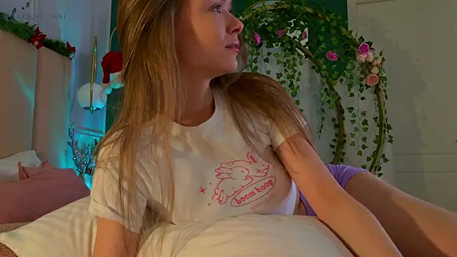 Eva Natsumi online show from 16, 12, 2024